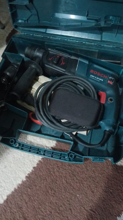 Ciocan Rotopercutor Bosch profesional ca Nou
