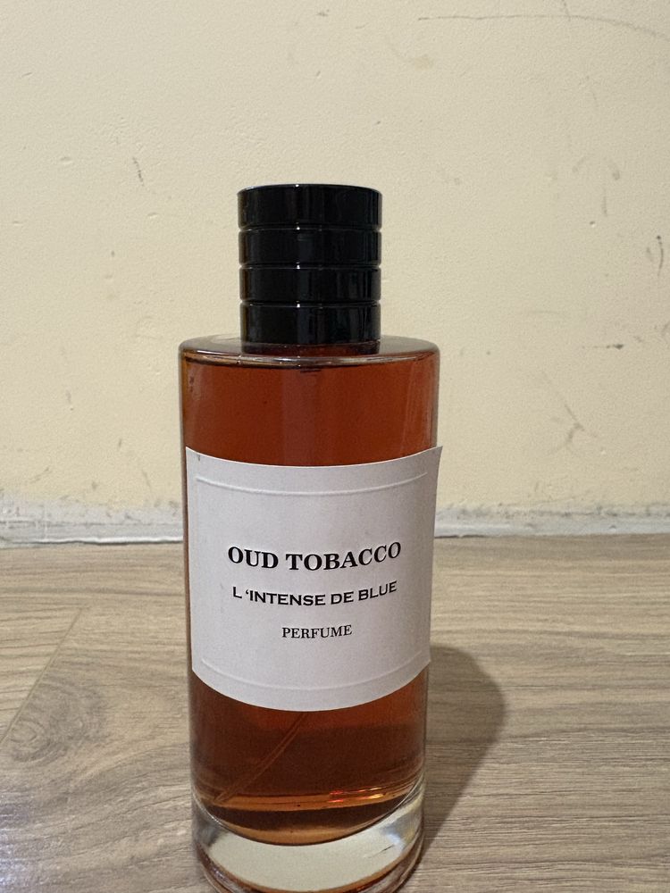 L’INTENSE DE BLUE oud tobacco