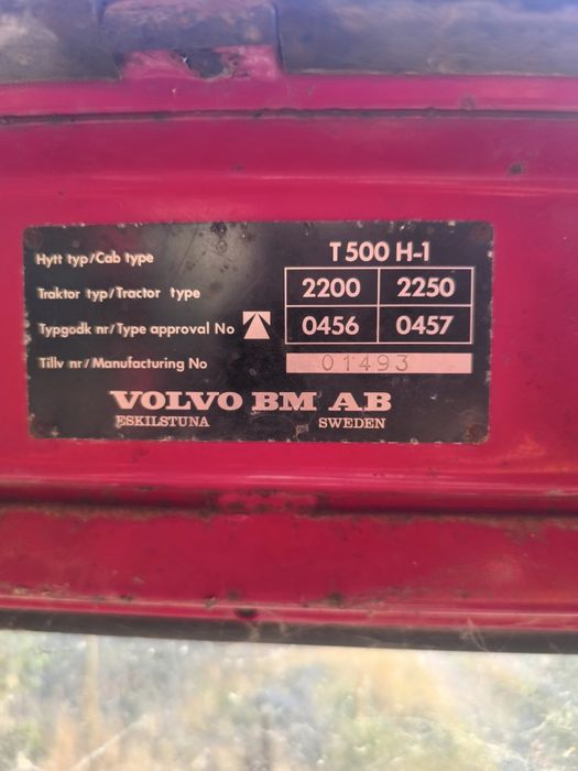 Трактор Волво бм 2250