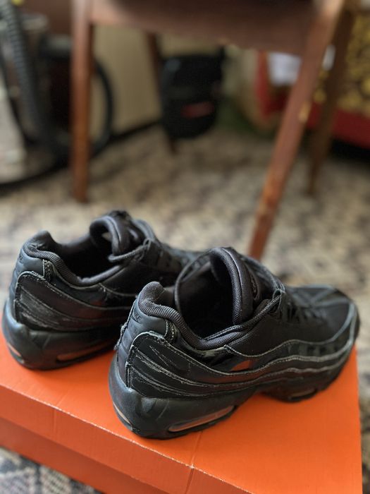 Nike Air Max 95- 40/25.5см