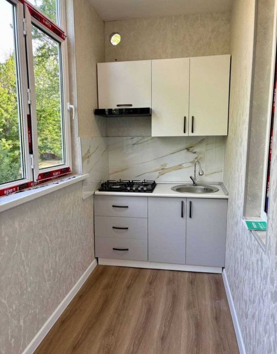 Продаётся 2ух комнатная на втором этаже Юнусабад 6 квартал