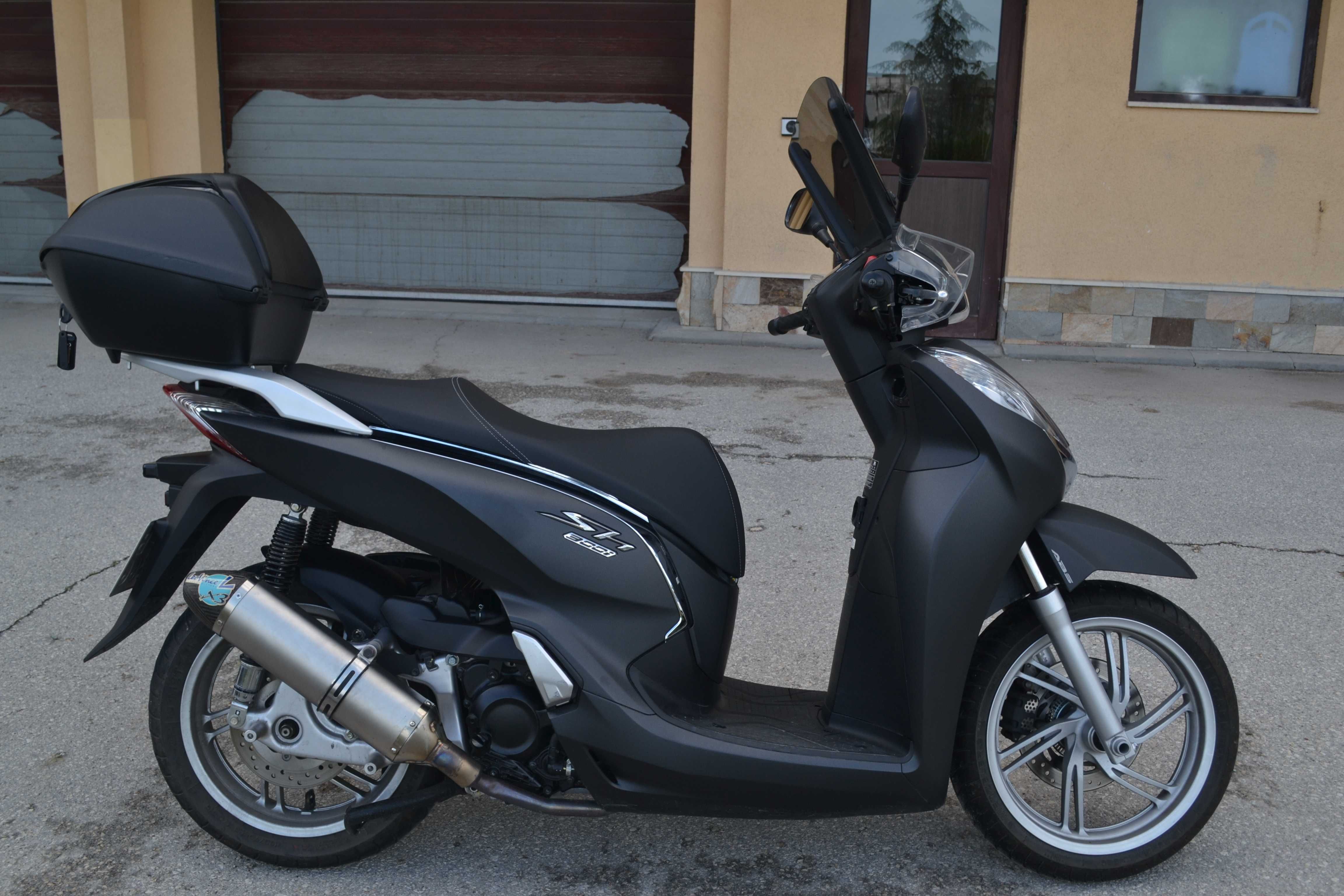 Скутер  Honda SH300i