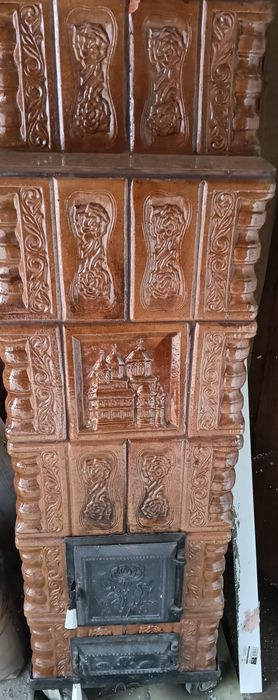 Vând sobă teracotă     1050 ron