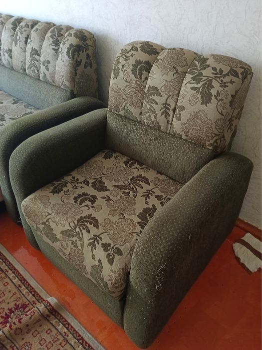 Срочно Угловой диван в отличном состоянии после хим чистки