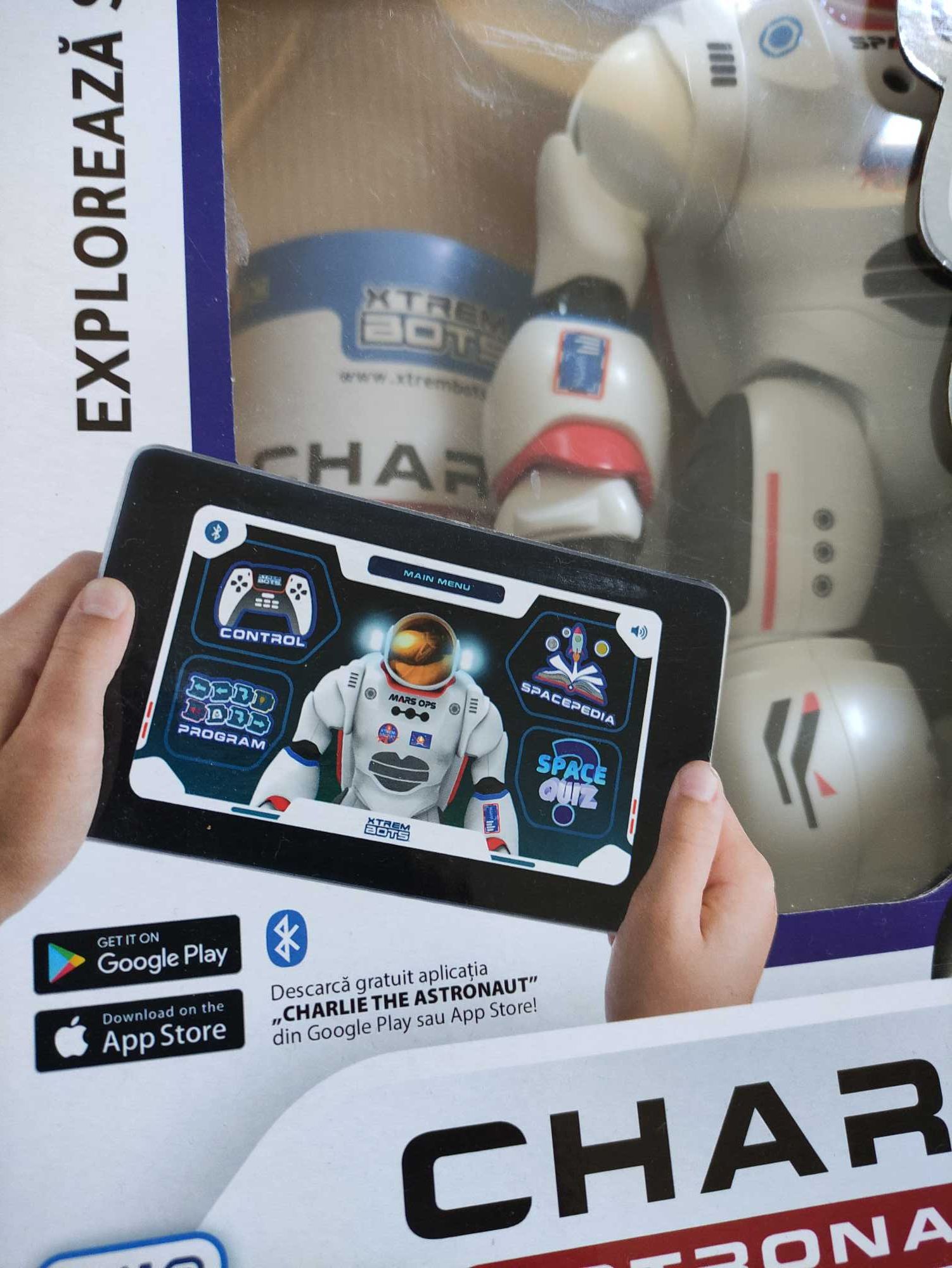 Robot interactiv charlie astronaut cu aplicatie pe telefon + jocuri
