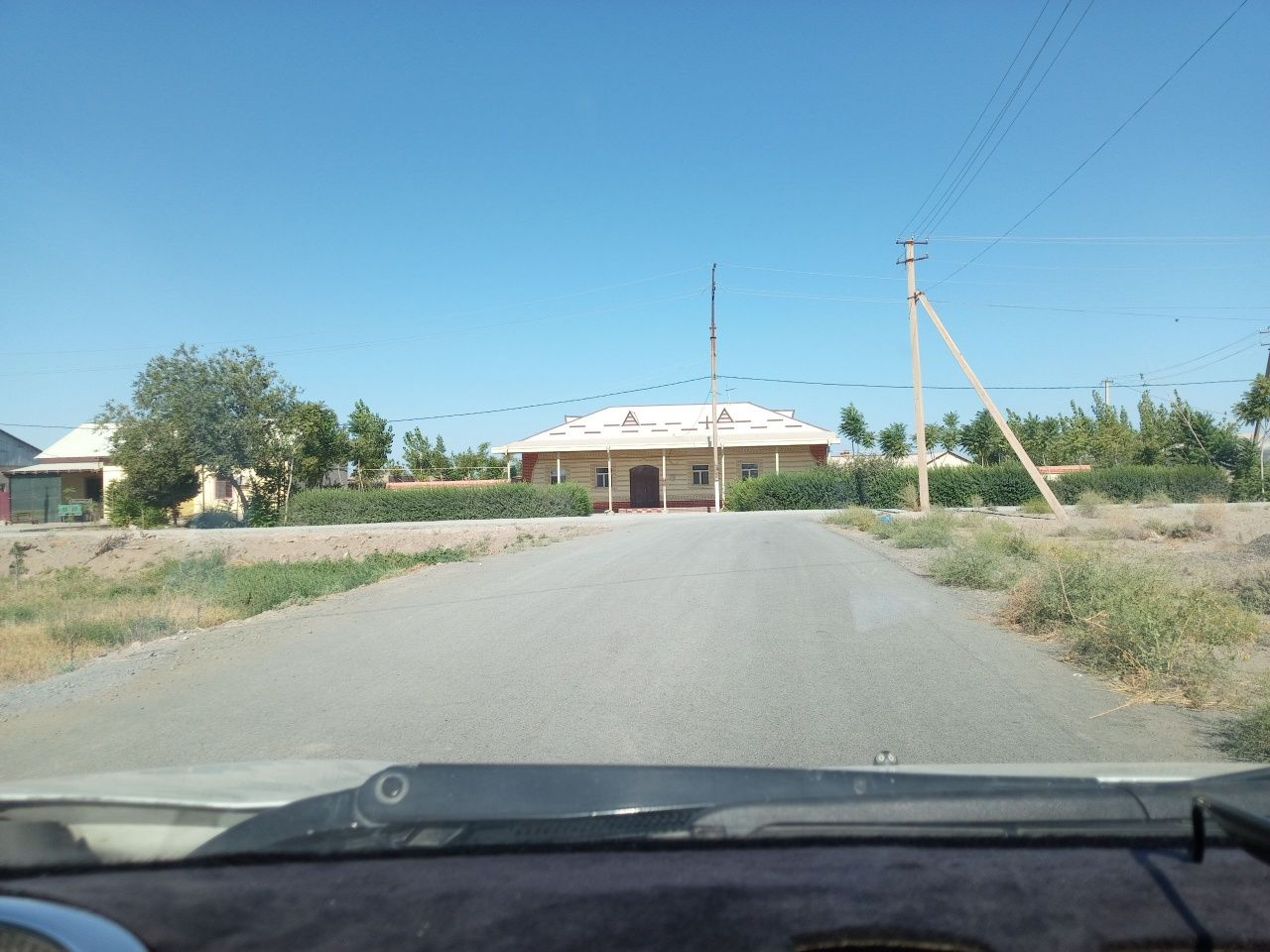 Urganch tumani Begovot savxozda  noturar yer maydoni sotiladi