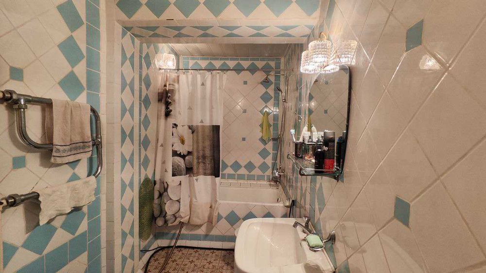 4 комнатная квартира на Максим Горького 124 м2