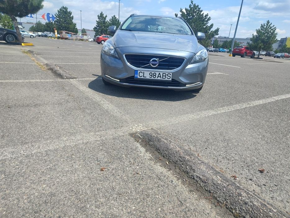 Volvo v40 an 2015