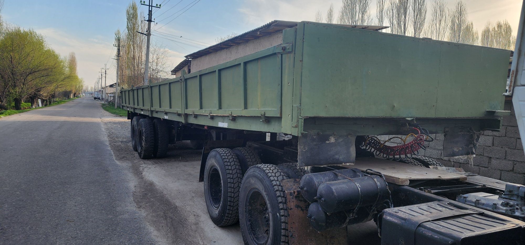 Kamaz shalanda maz pritsep 12 metr unversal kanteneravoz