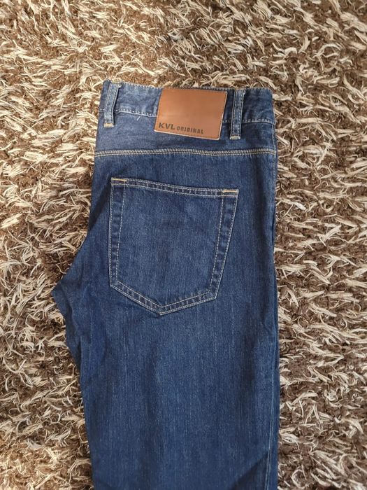 Pantaloni ,blugi in stare buna KVL.