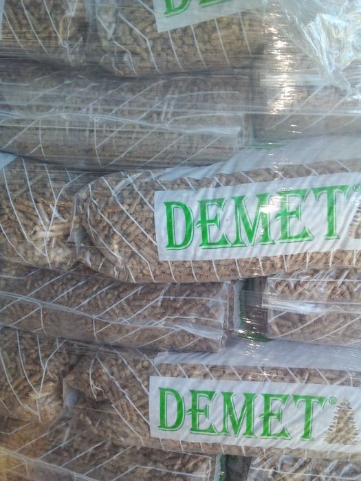 Иглолистни и широколистни пелети.