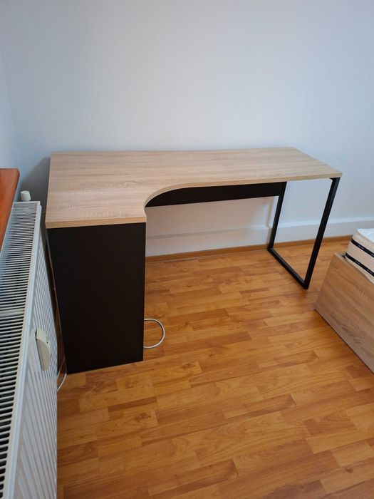 Birou de colt in stare foarte buna