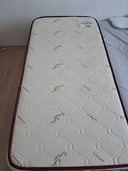 Кошара 70x140 с чекмедже + матрак Pierre Cardin (много запазена)