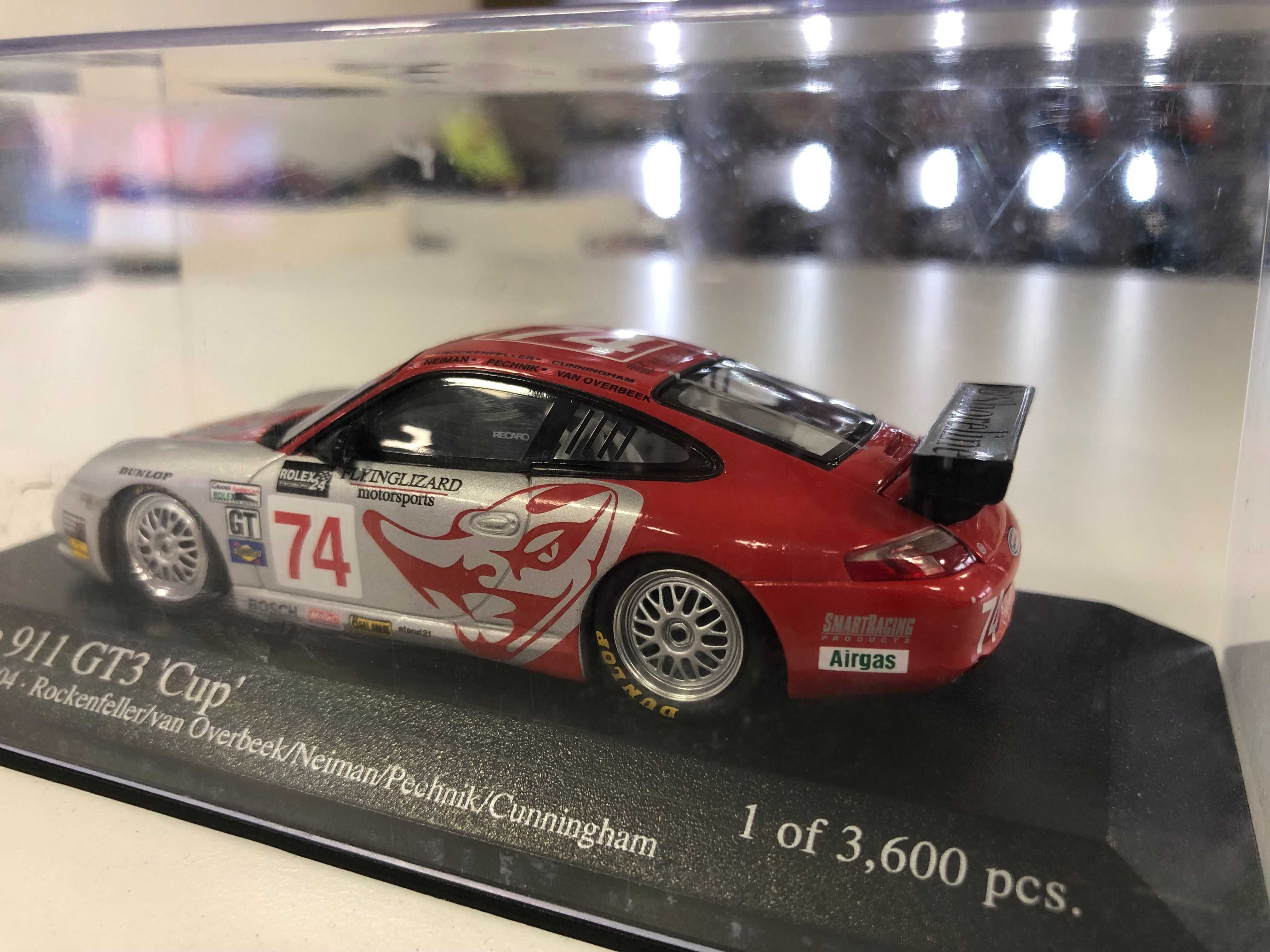 Колекционерски модел метална количка MINICHAMPS PORSCHE 911 GT3  1:43