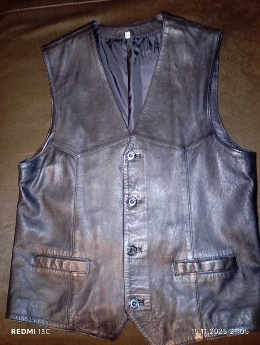 Елек от естествена кожа размер 50