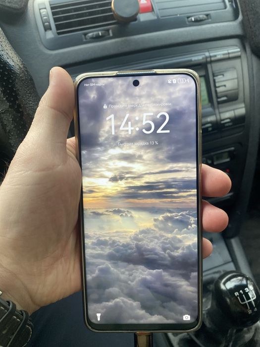 Продам Huawei nova 13i в хорошем состоянии 256гб