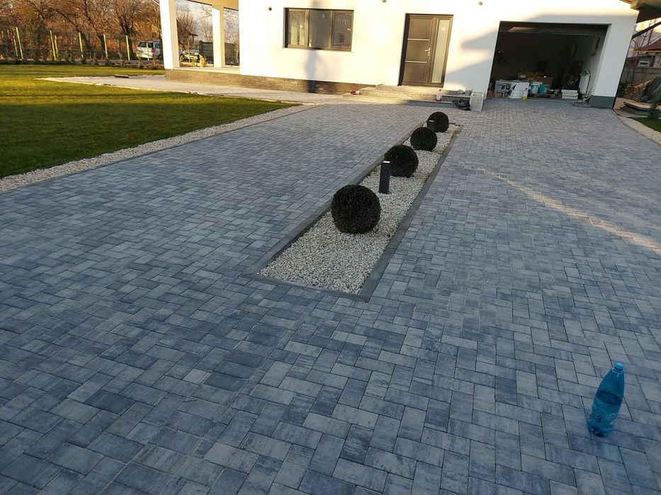 Montaj pevele /borduri /amenajeri curti saptii verzi