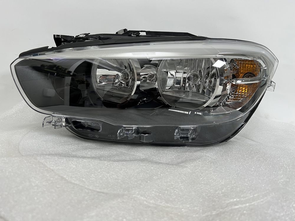 Far BMW seria 1  F20 f21 LCI nou original 7358391 led h7