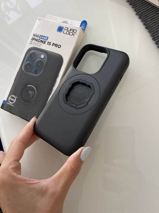 Husa iphone 15 Pro Quadlock