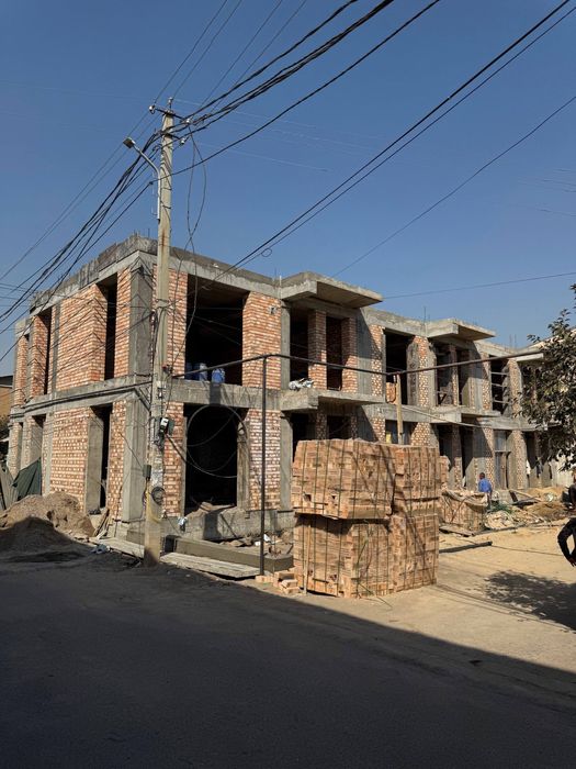 Английские дома коттеджи в Яккасарайском районе.