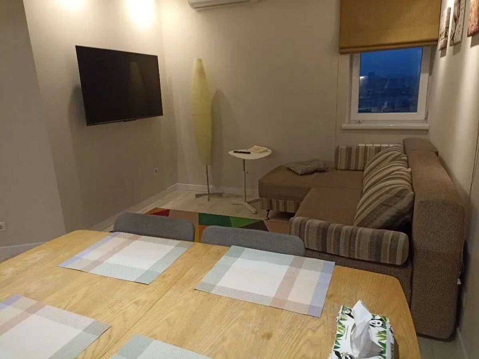 Тристаен имот в кв.Разсадника