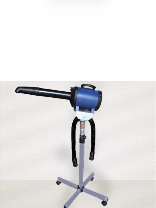 Uscator Profesional cu picior mobil pentru animale de companie