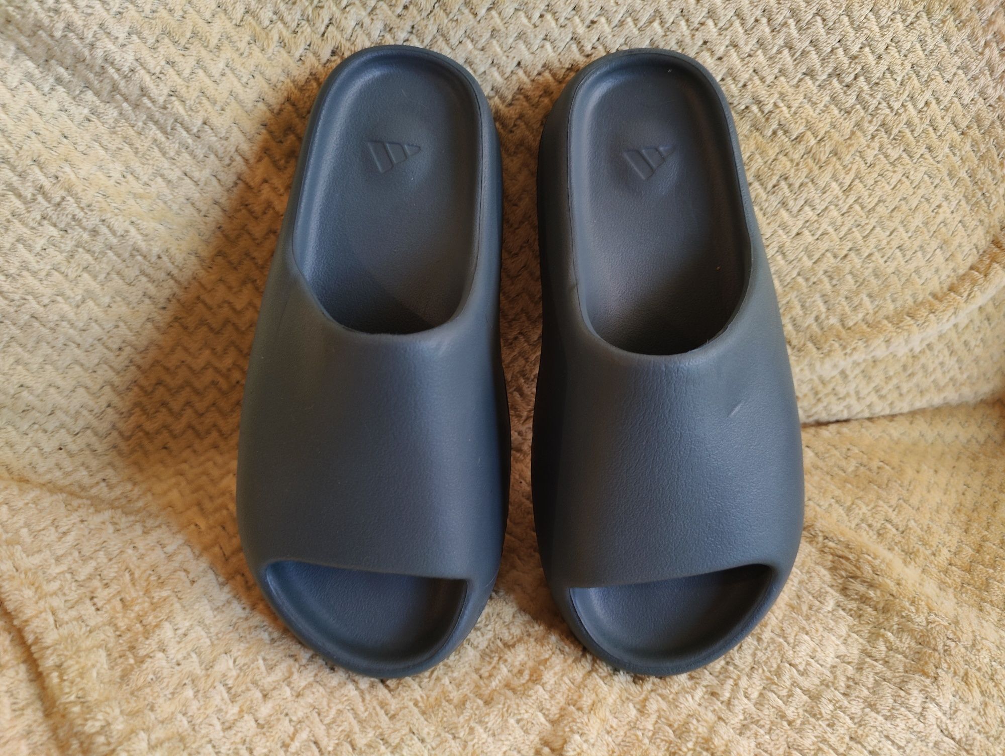 Adidas Yeezy Slides Granite