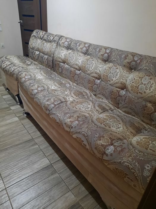 Продам диван с креслами в отличном состоянии