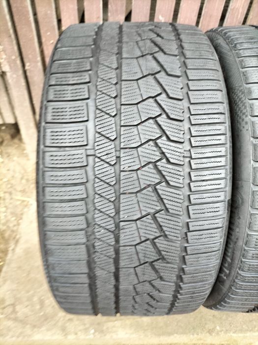 O BUCATĂ Anvelopa de iarnă Continental 285 30 22