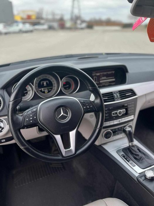 Mercedes C250 D 2013-AMG-distronic-line+side assist, încălzire+ventila