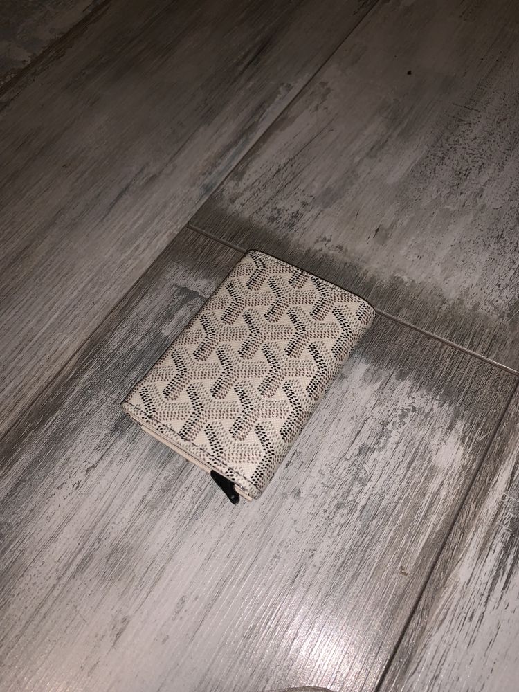 Cardholder/Портмоне Louis Vuitton,Goyard
