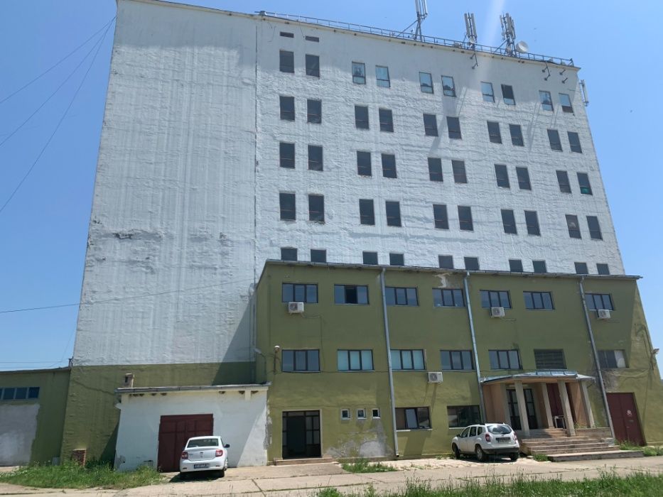 Imobil Industrial (la 1.5 km de accesul la autostrada A1 TM-SB)