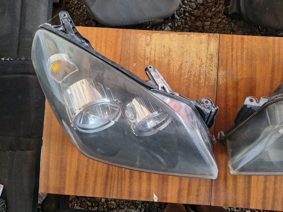 Фарове за Опел Астра Х