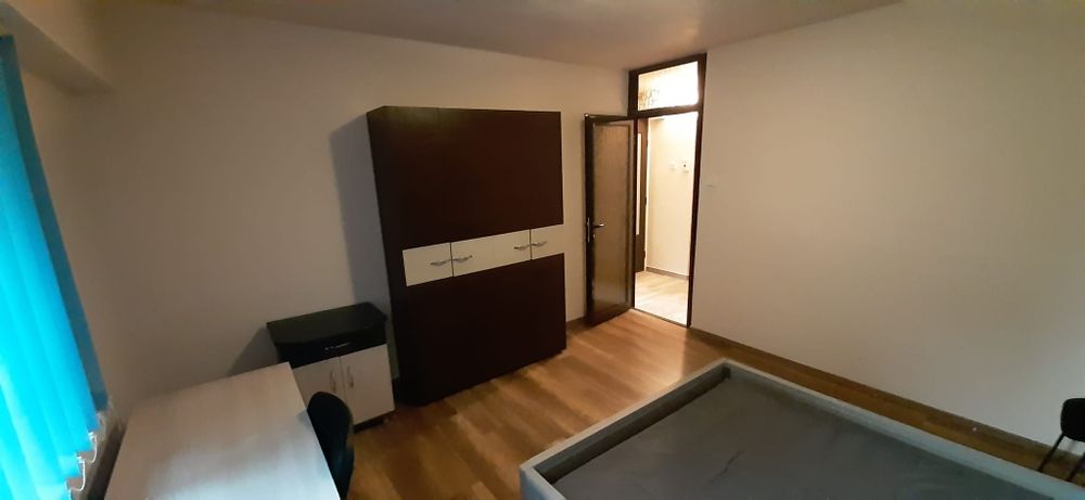Dau în chirie apartament o cameră decomandat (nu garsonieră) Manastur