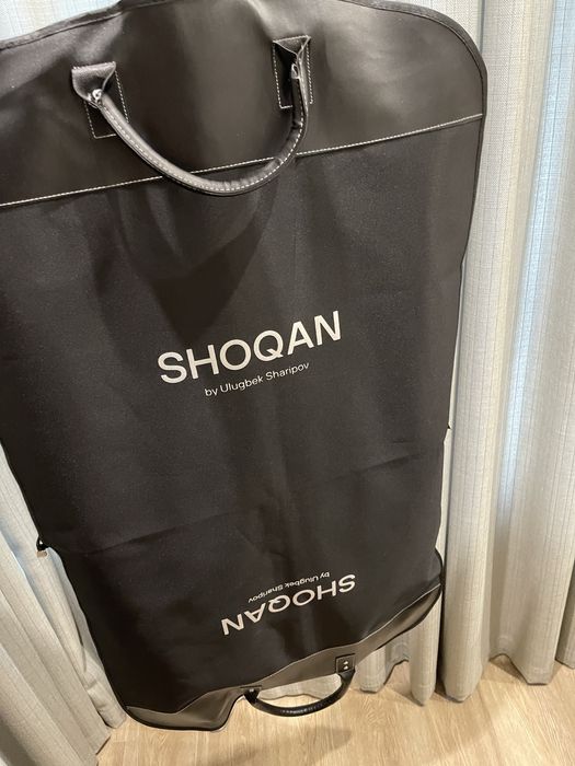 Костюм от бренда Шокан