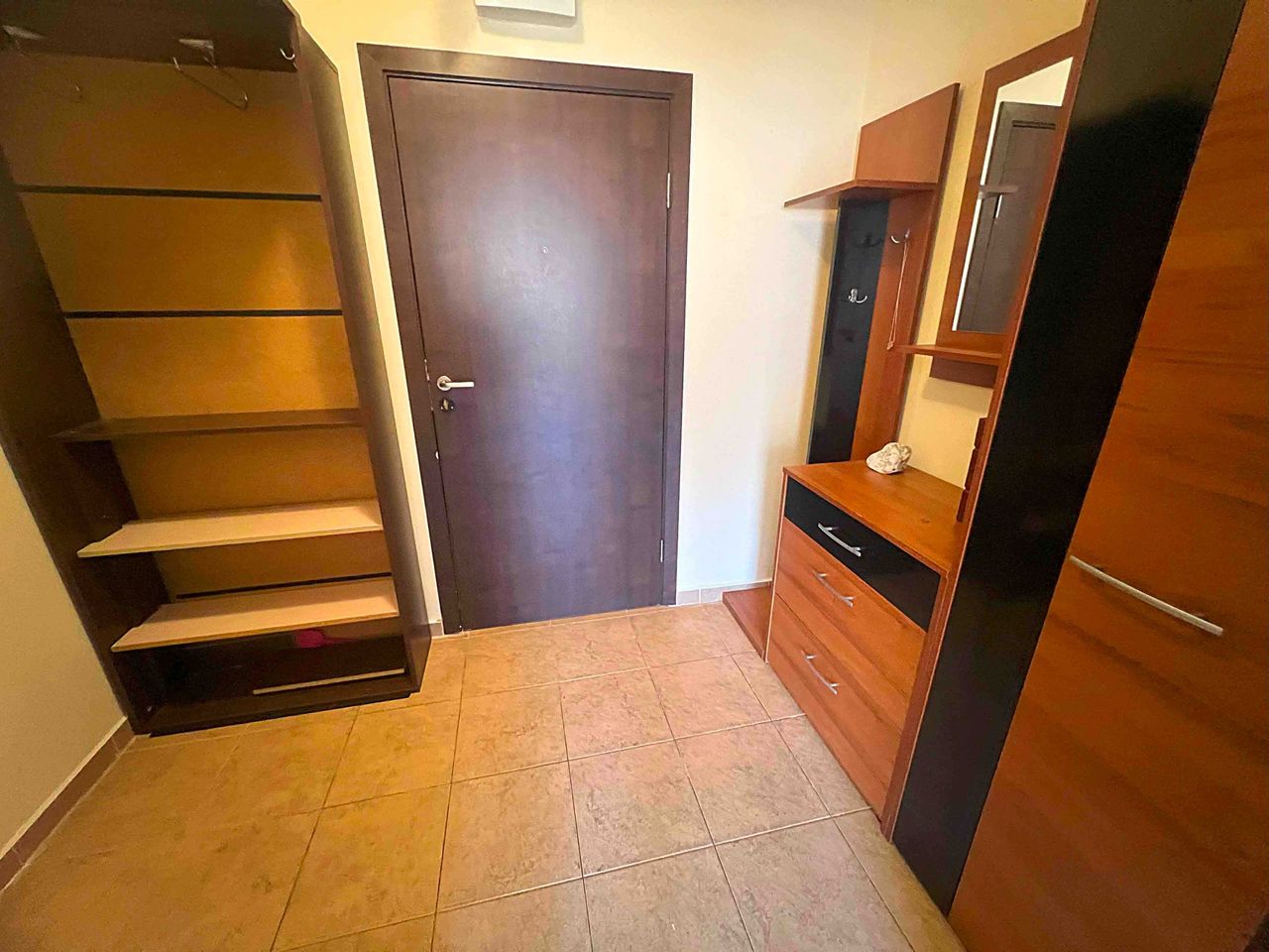 Продава се Едностаен апартамент в к.к. Елените - 42 кв.м за 917 €/кв.м - Снимка #10