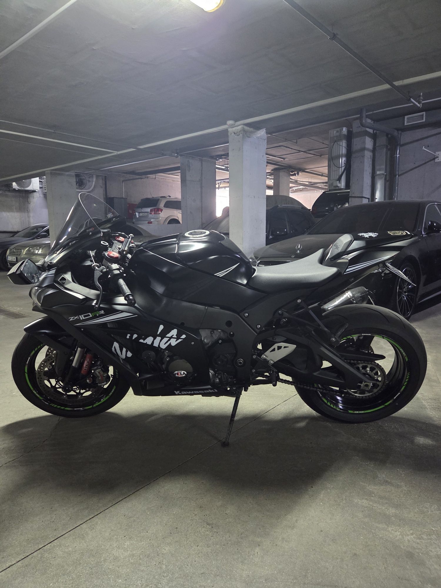 Kawasaki Ninja ZX10R
