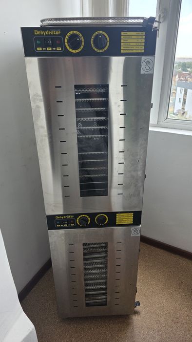 Дегидратор для сушки срочно. Торг.