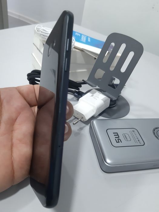 A5 2017 sotiladi karopka dakument  ful + poverbank.