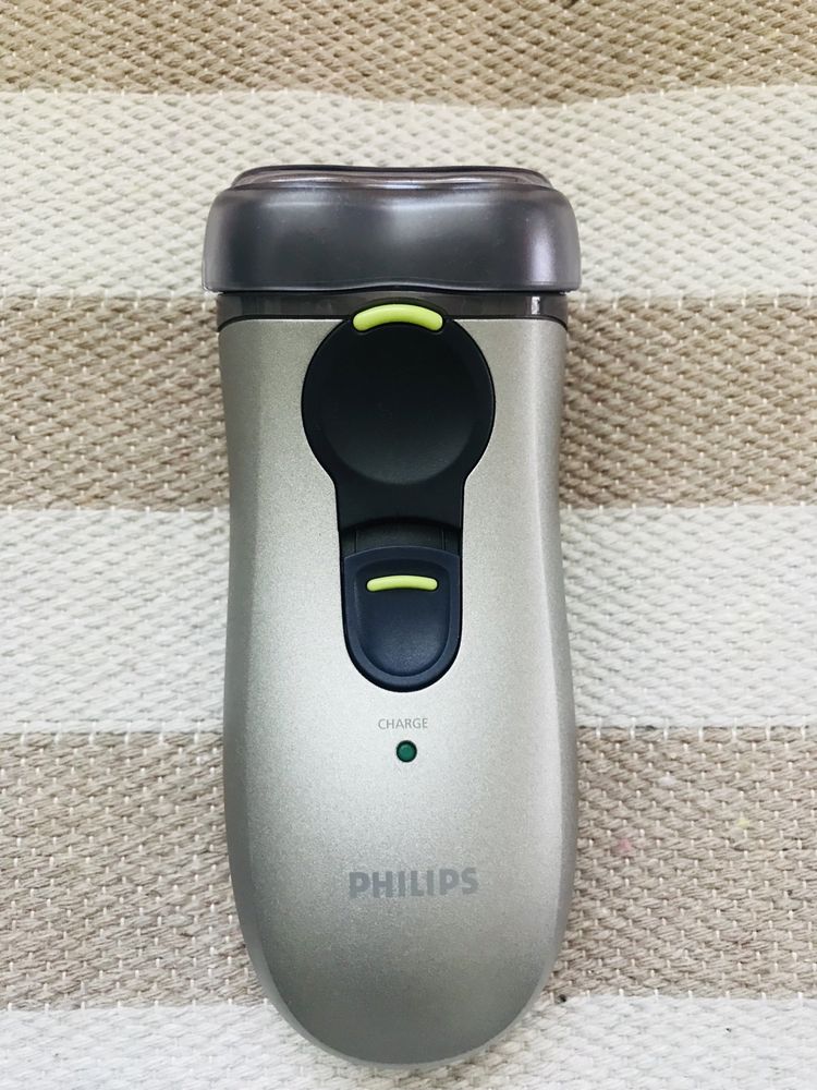 Електрическа самобръсначка Philips - СПЕШНО