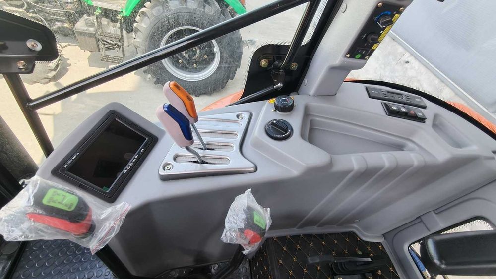 Tractor nou 50–150 CP, 4x4, Cabină cu AC, Incarcator frontal inclus !
