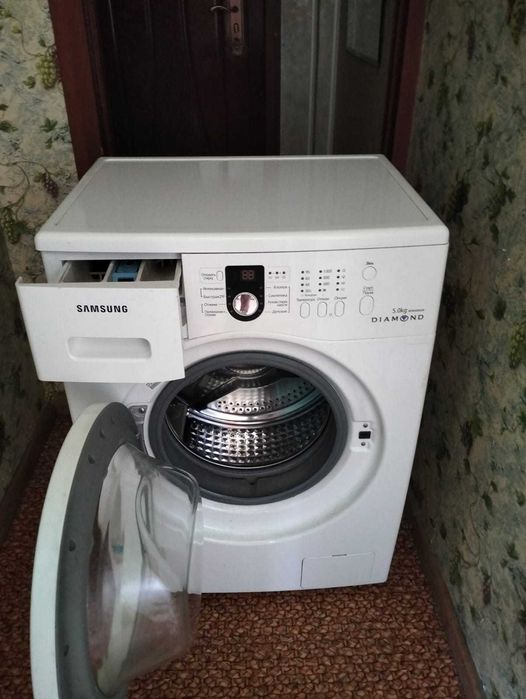 Продам стираную машину фирмы Samsung