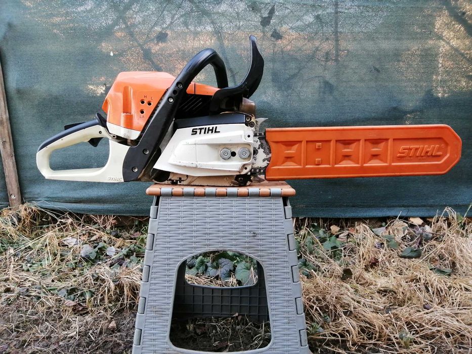 Stihl MS 362 de vanzare. Carburator Cu Șuruburi De Reglare.