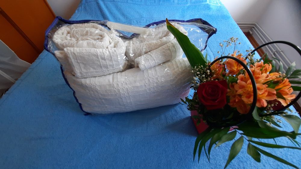 Set sau separat(1+2)Huse din in cu franjuri pentru canapea si fotolii