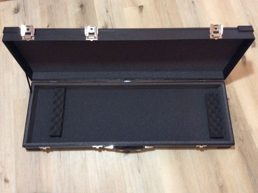 Roland Juno Ds 61 plus Hard Case