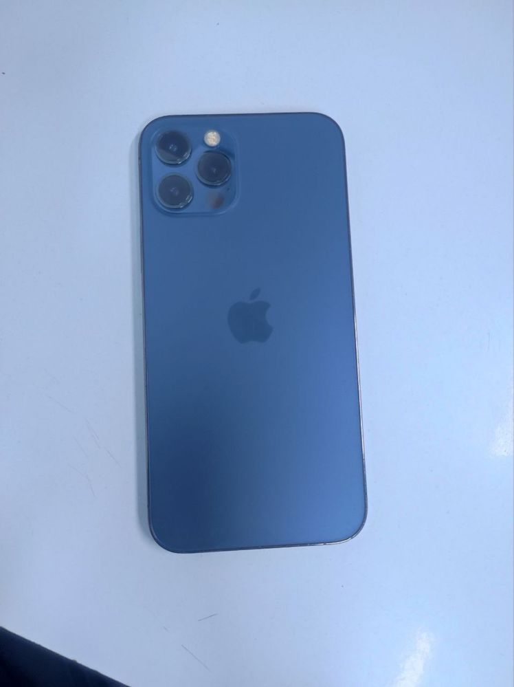 Iphone 12 pro telefonga garantiya bor radnoy hama joyi