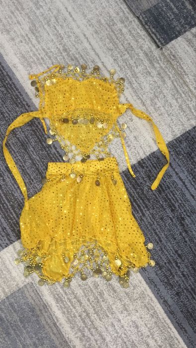 Продам или отдам в прокат детский восточный костюм из Турции на девочк