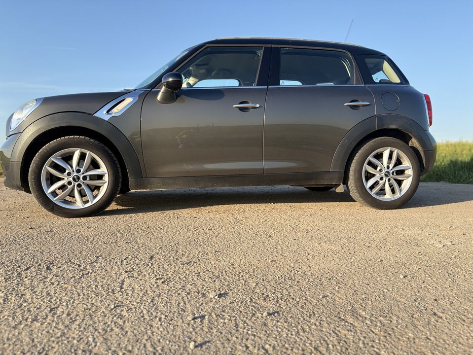 Vand Urgent Mini cooper countryman 2012