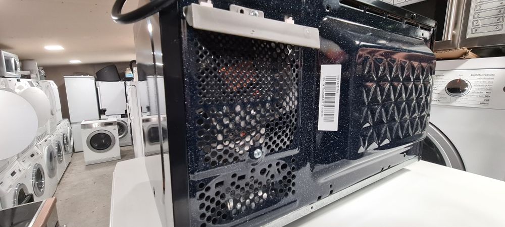 Микровълнова фурна Toshiba MV-AM20T(BK), 20L, 800W, 5 нива на мощност,