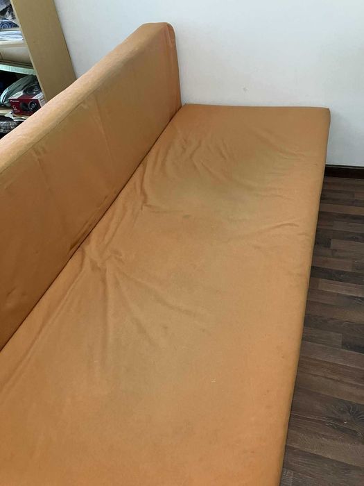 Подарявам диван. Използван.